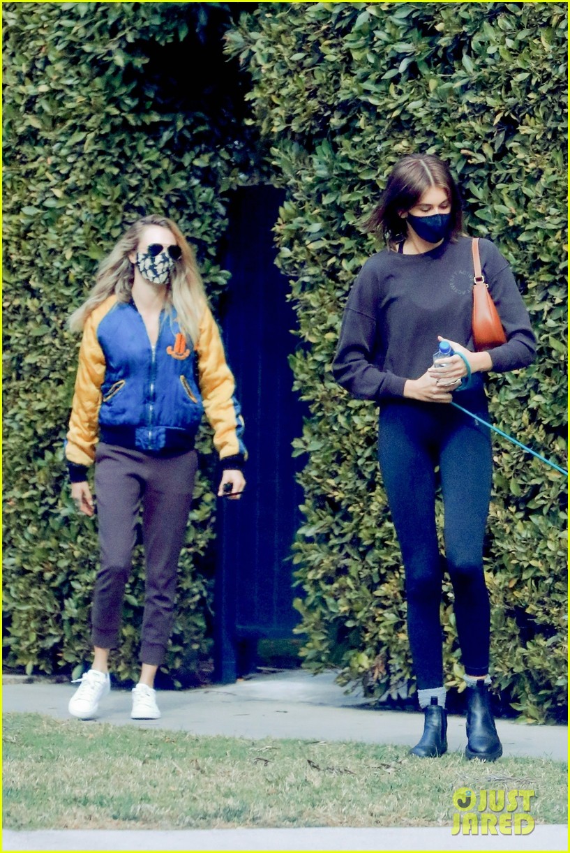 cara delevingne kaia gerber another pilates session 04