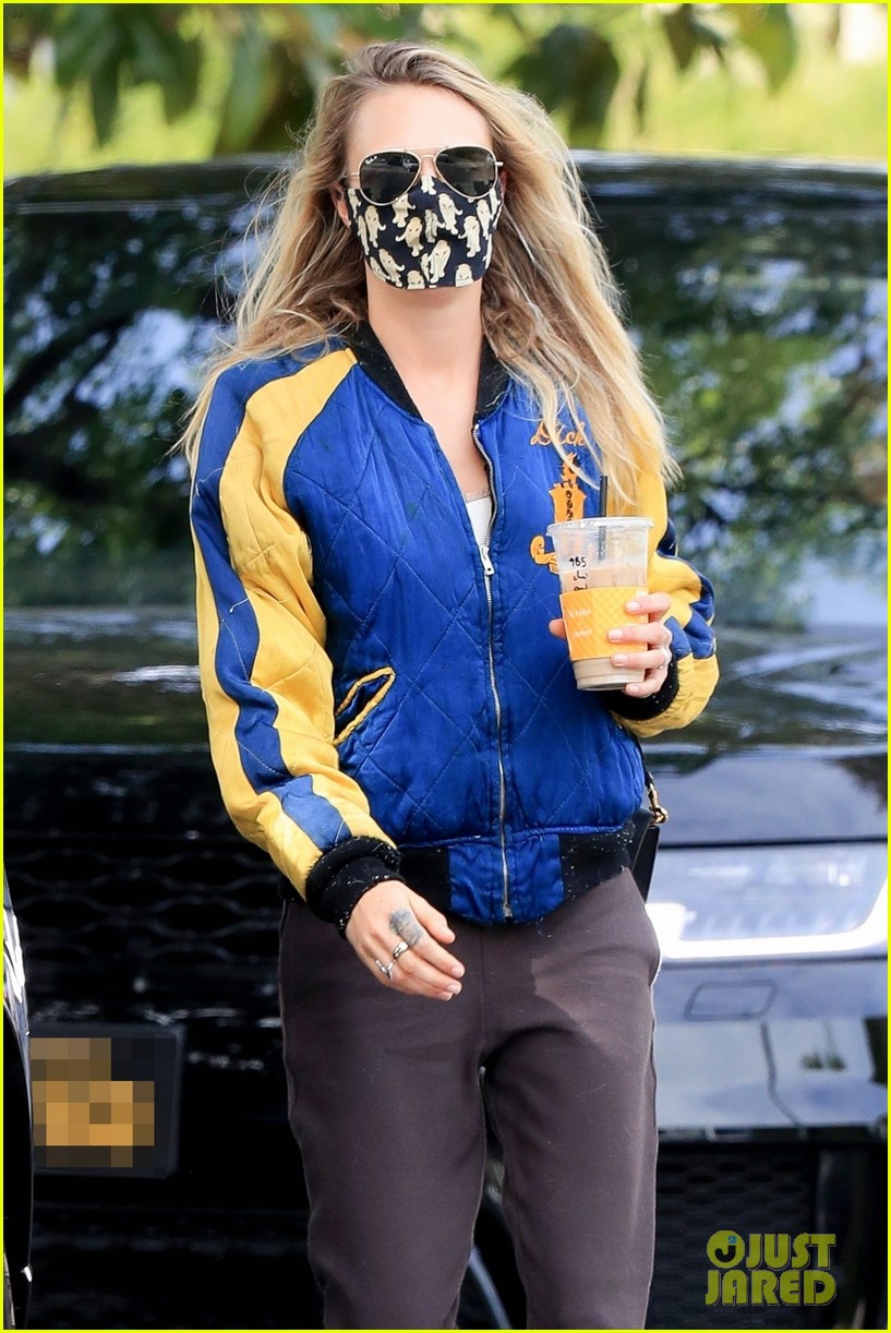 cara delevingne kaia gerber another pilates session 07