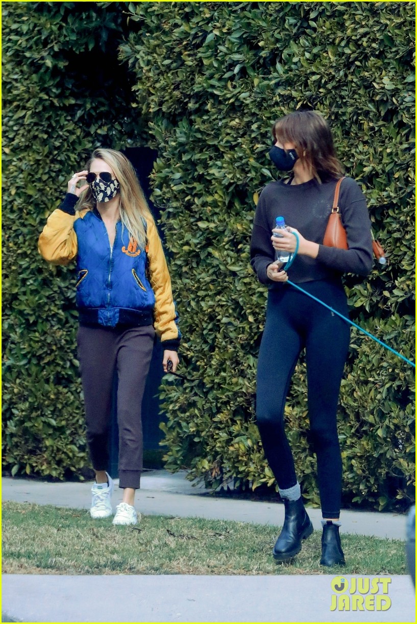 cara delevingne kaia gerber another pilates session 50