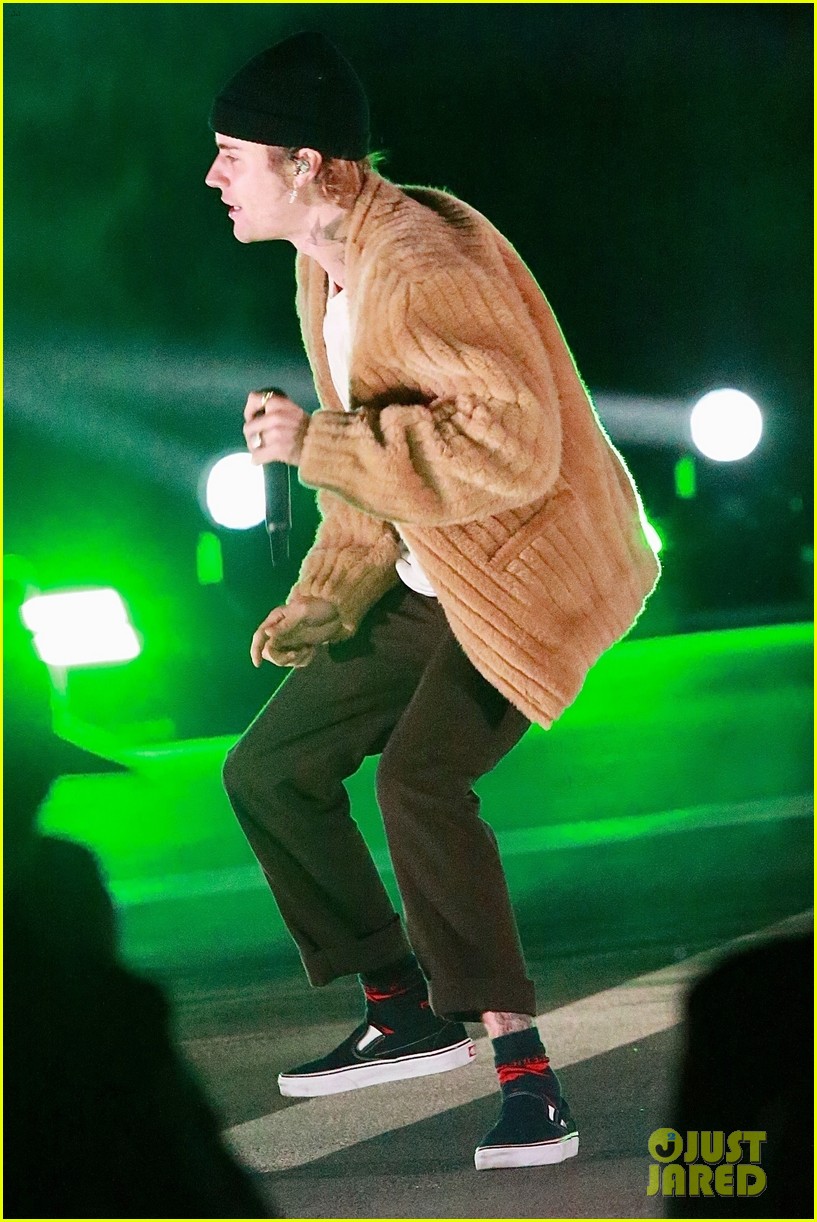 justin bieber seemingly pre tapes kids choice awards performance 46