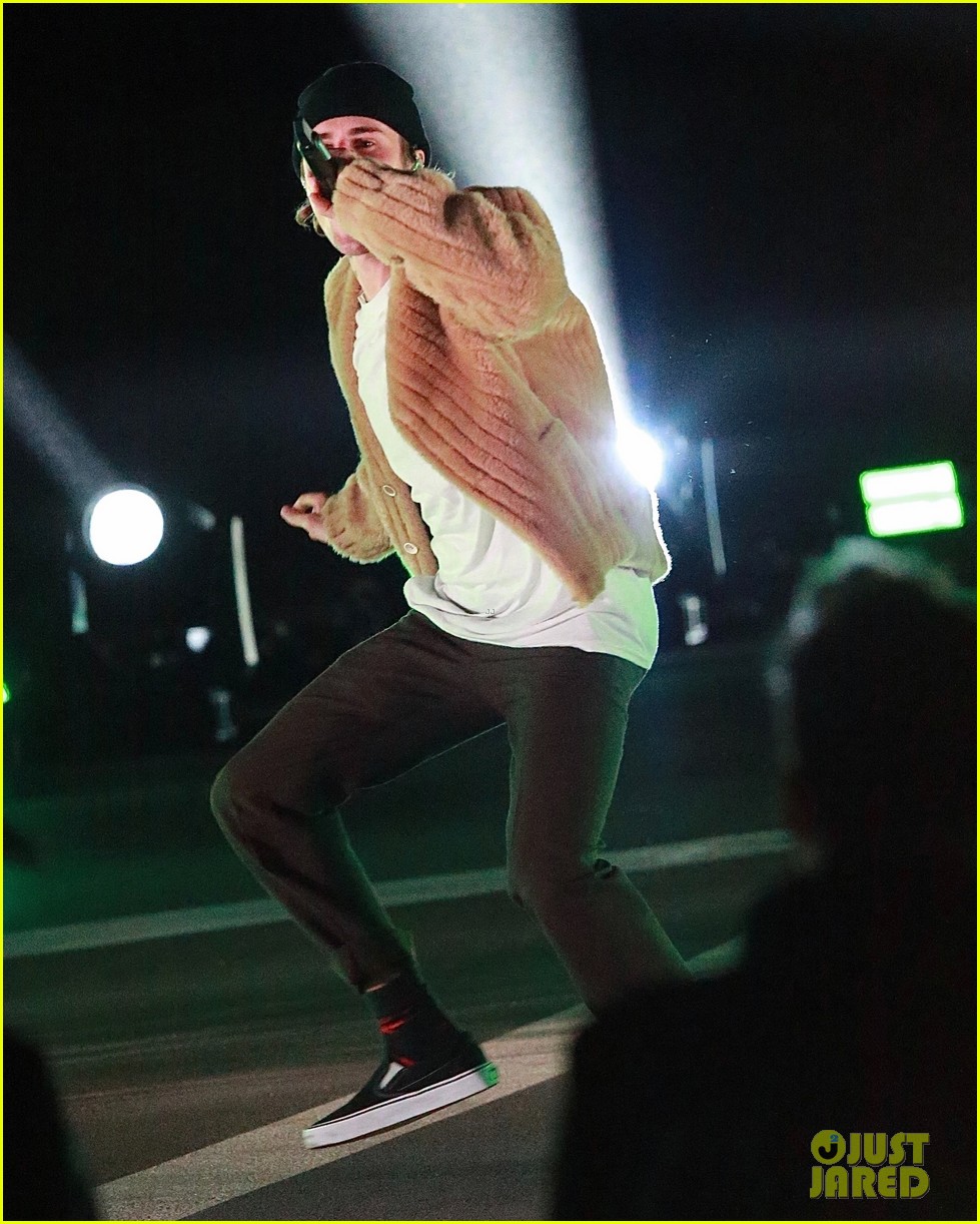 justin bieber seemingly pre tapes kids choice awards performance 47
