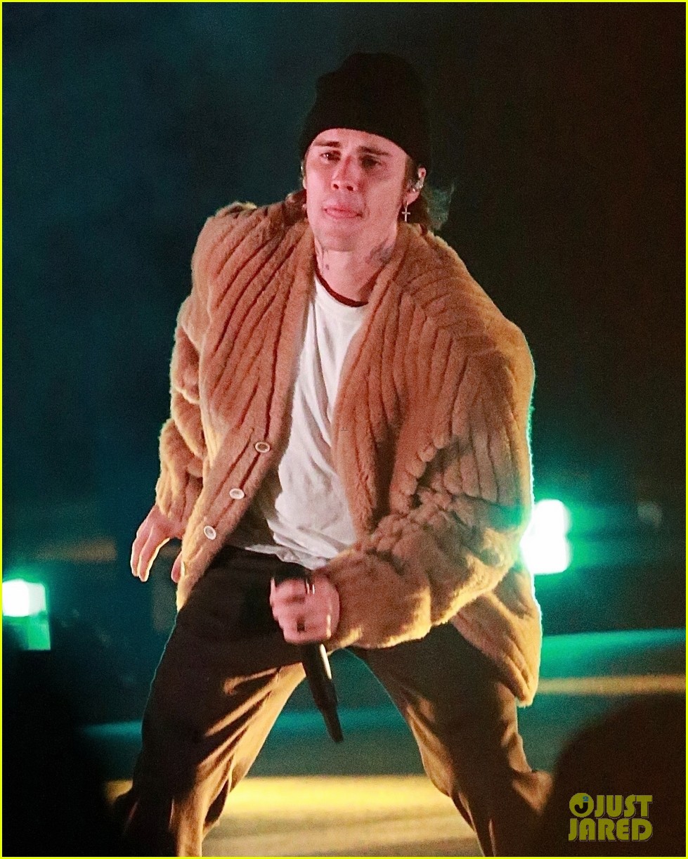 justin bieber seemingly pre tapes kids choice awards performance 59