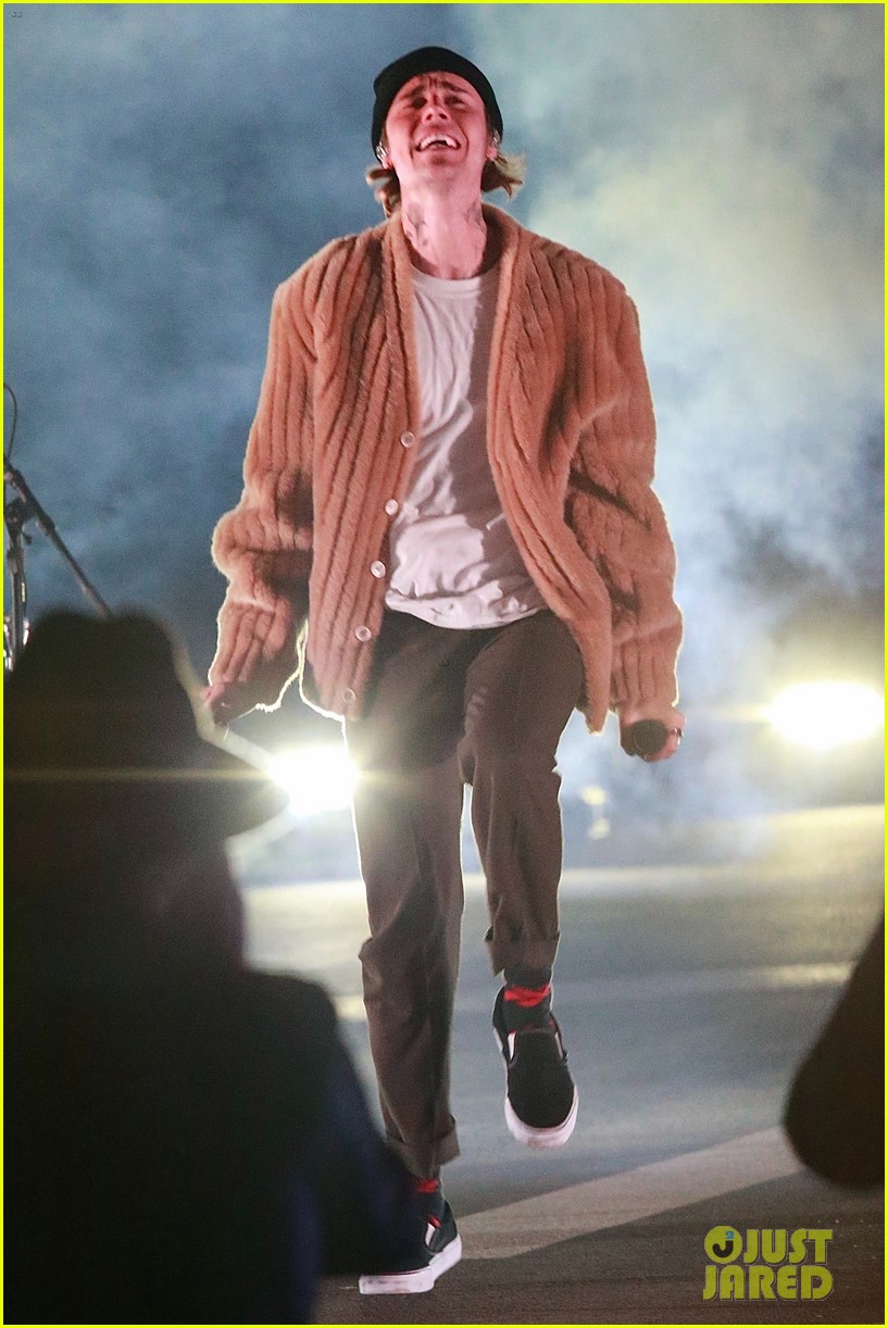 justin bieber seemingly pre tapes kids choice awards performance 75