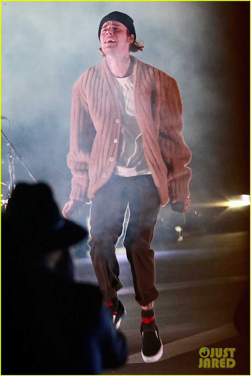 justin bieber seemingly pre tapes kids choice awards performance 80