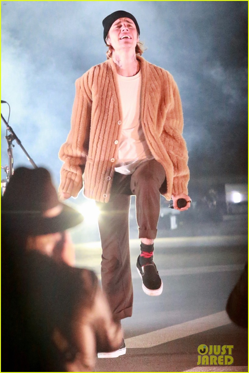 justin bieber seemingly pre tapes kids choice awards performance 81