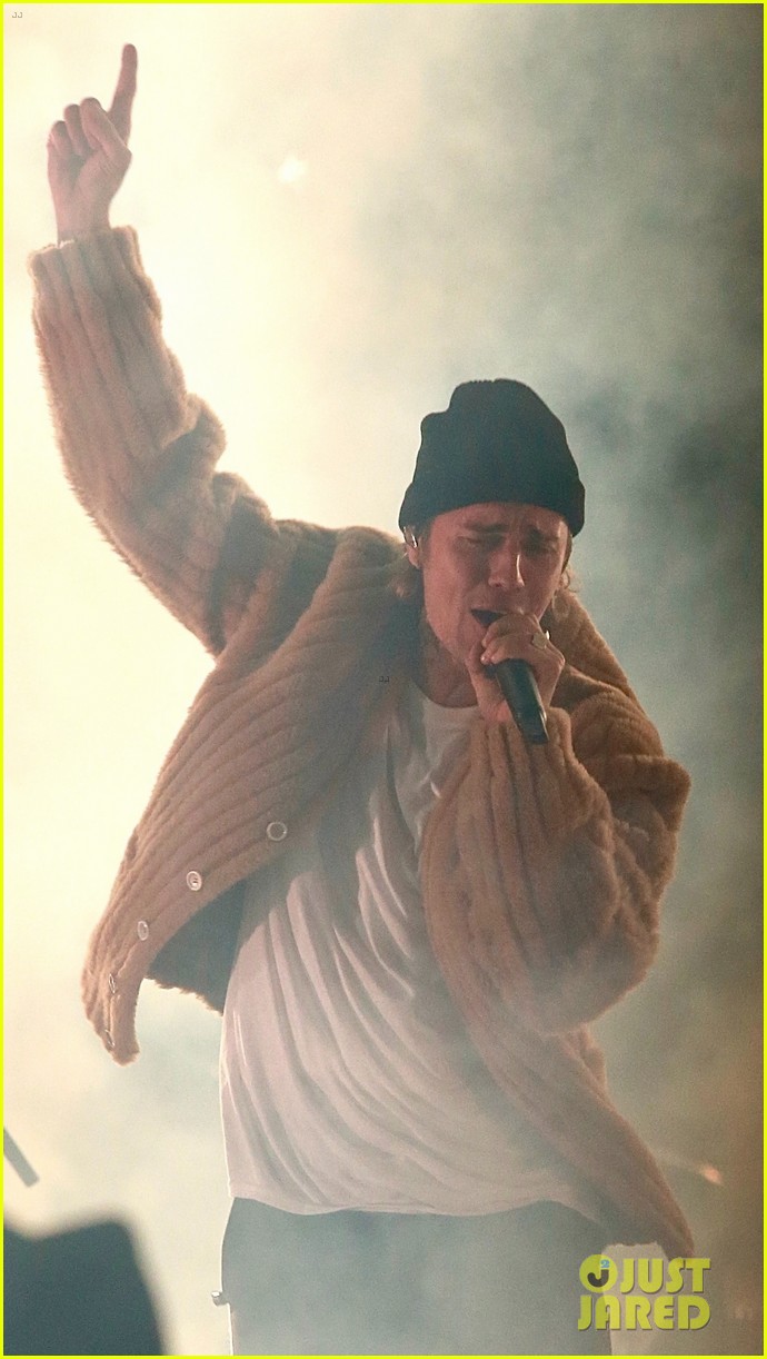 justin bieber seemingly pre tapes kids choice awards performance 84