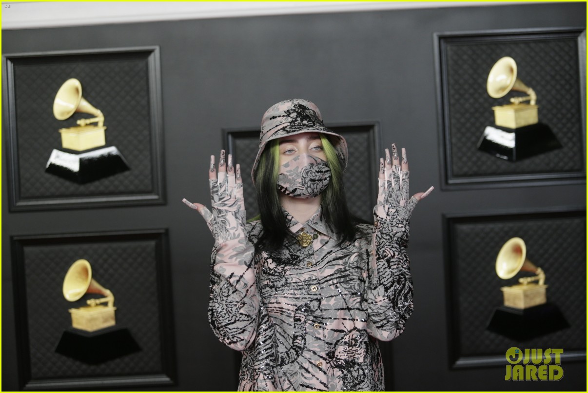 billie eilish performs everything i wanted at grammys 2021 08