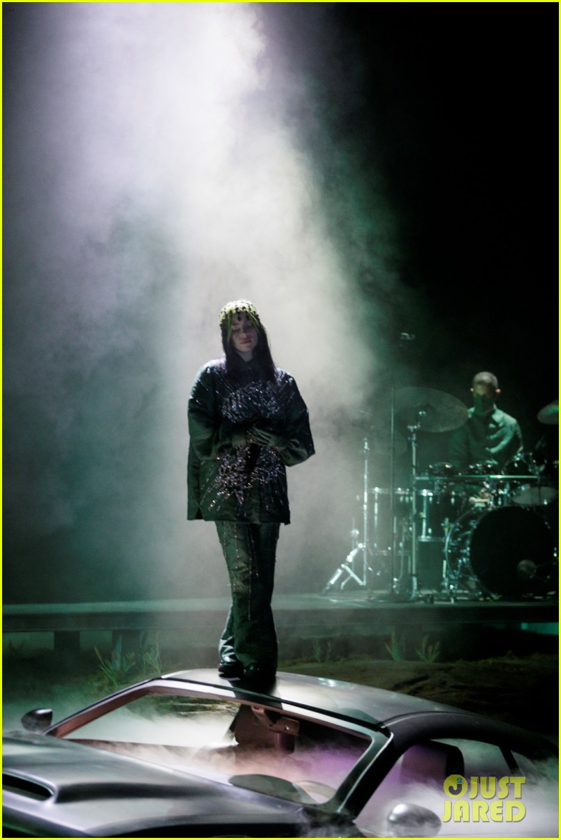 billie eilish performs everything i wanted at grammys 2021 11