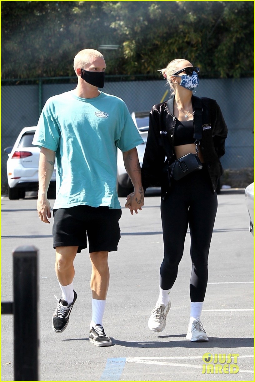 cody simpson marloes stevens step out for gym session together 05