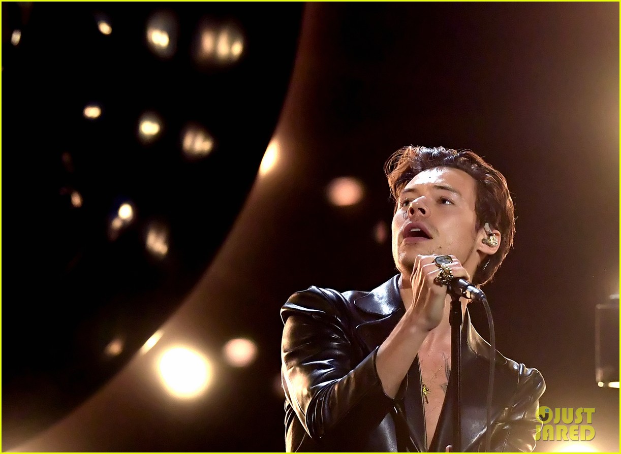 harry styles goes shirtless for grammys 2021 performance 08