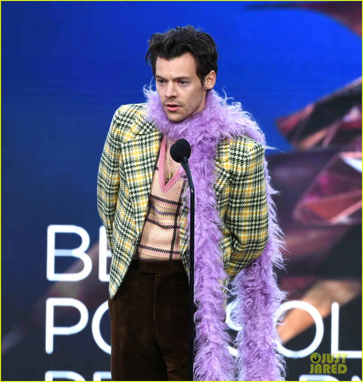 harry styles wins first ever grammy award 02