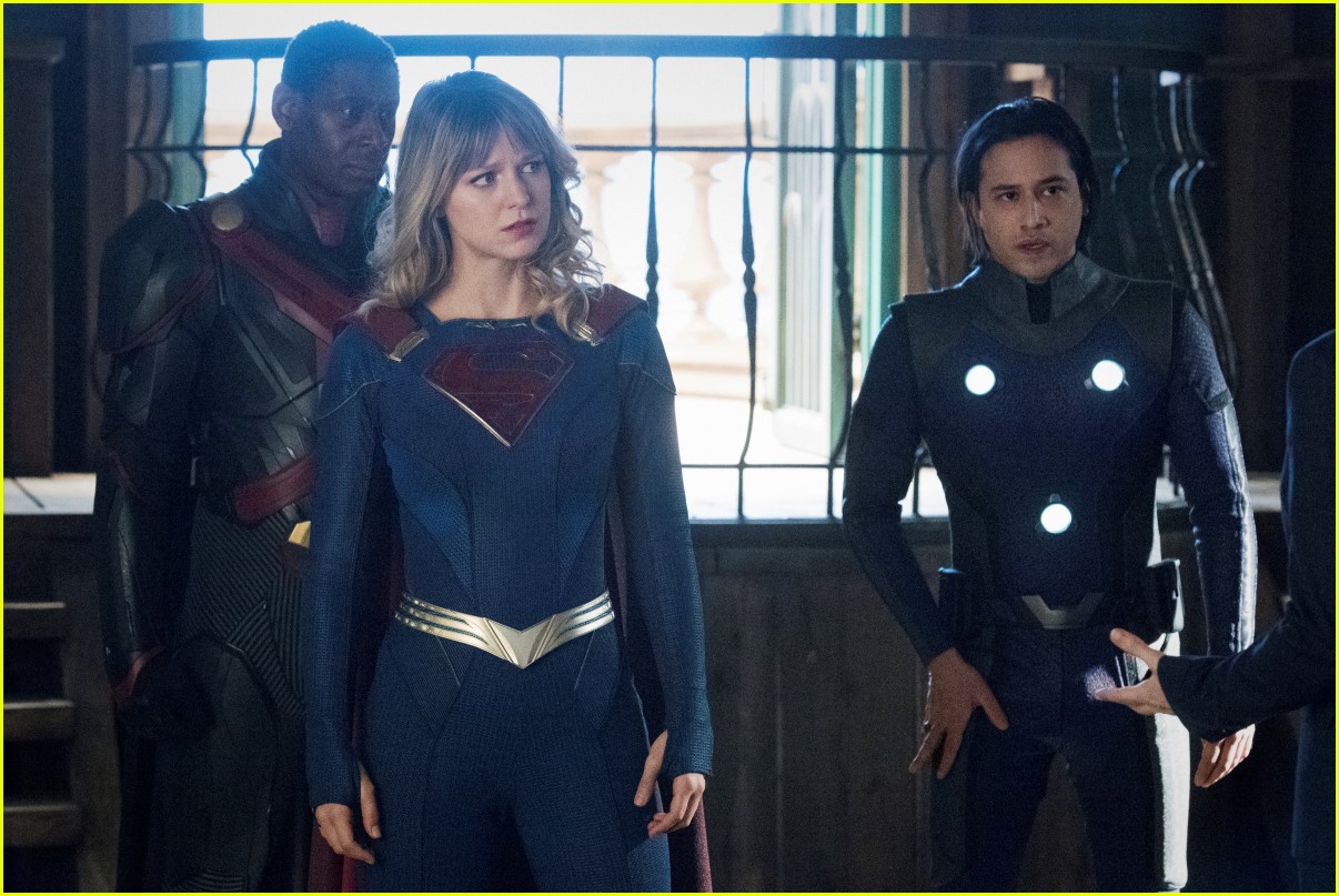 supergirl debuts new final season trailer week before premiere 06