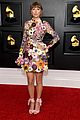 taylor swfit is a floral beauty at the grammys 2021 04