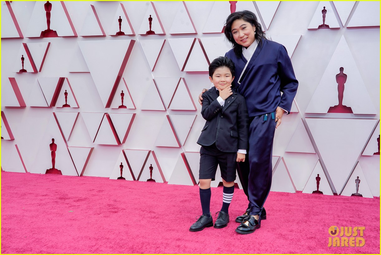 minaris alan kim attends did this normal thing before attending his first ever oscars 03