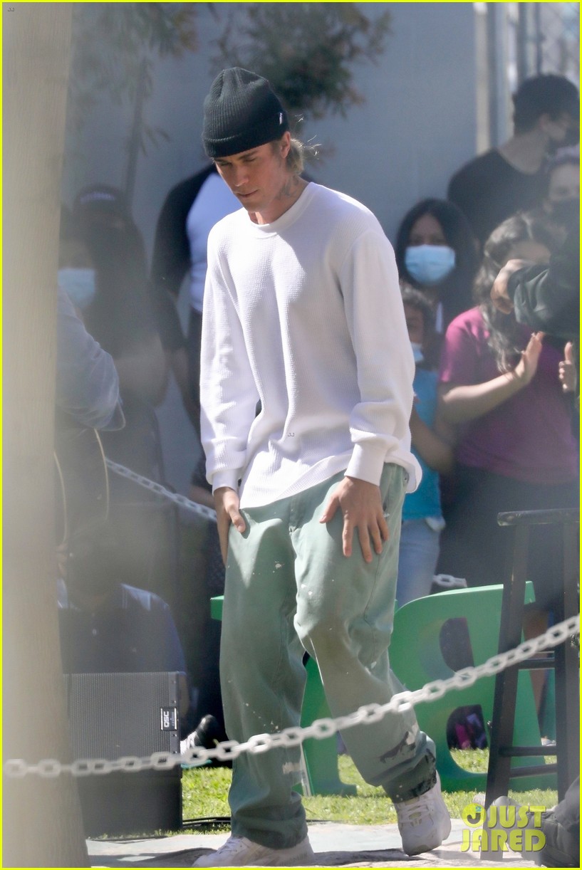 justin bieber performs at school after night out with hailey bieber 30