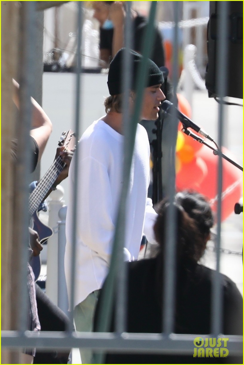 justin bieber performs at school after night out with hailey bieber 57