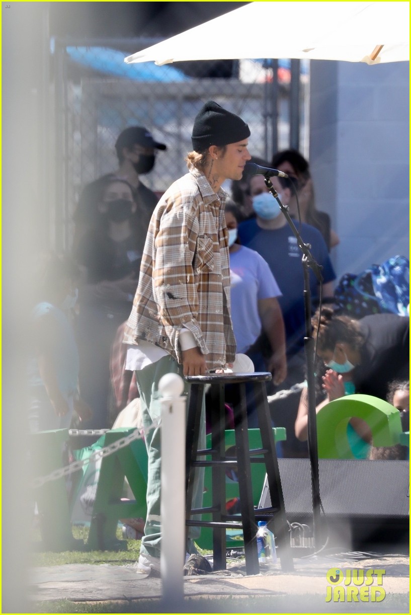 justin bieber performs at school after night out with hailey bieber 69