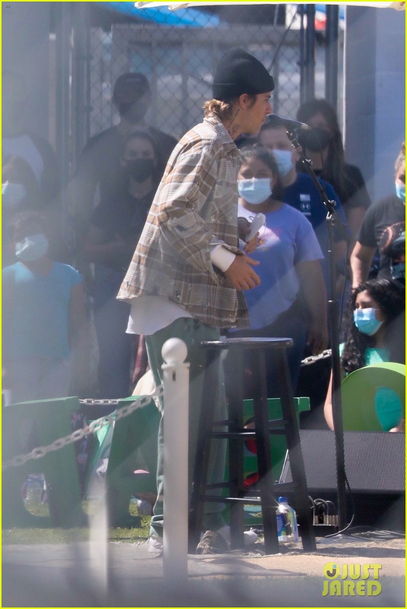 justin bieber performs at school after night out with hailey bieber 76