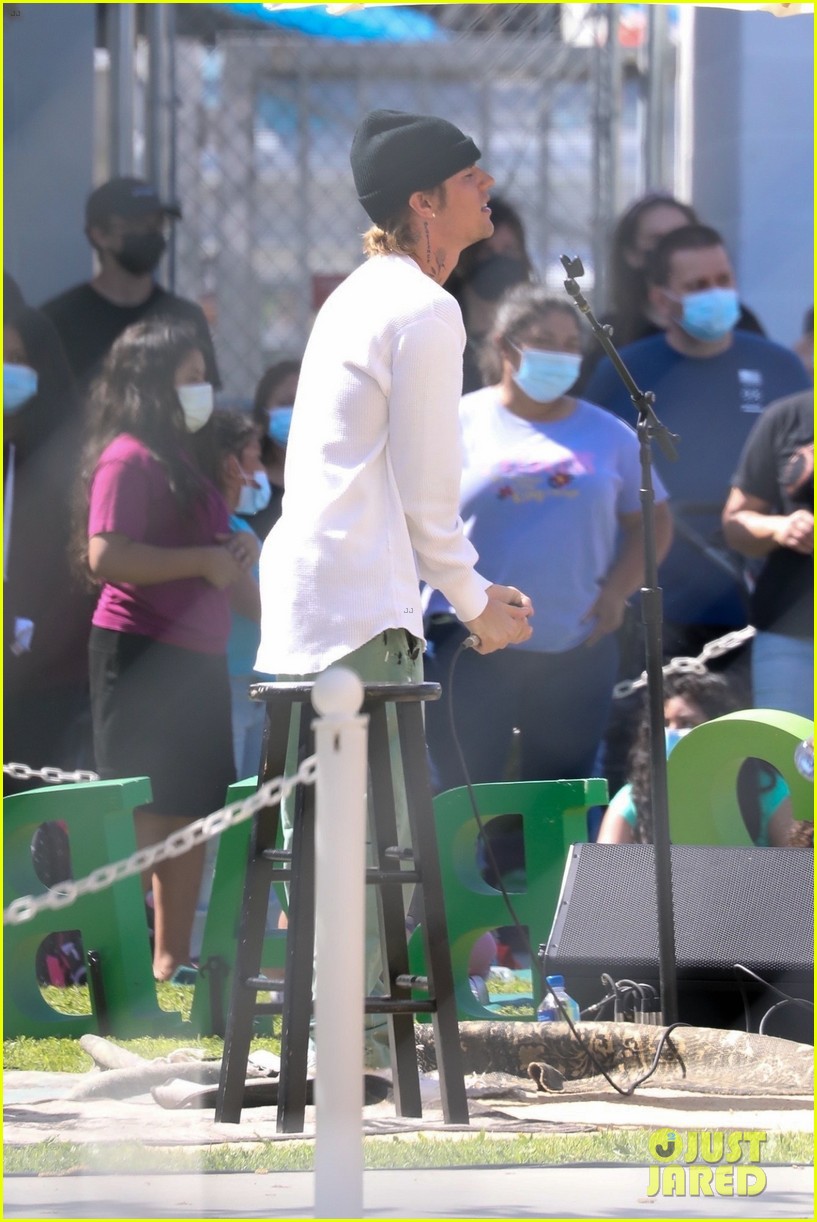 justin bieber performs at school after night out with hailey bieber 83