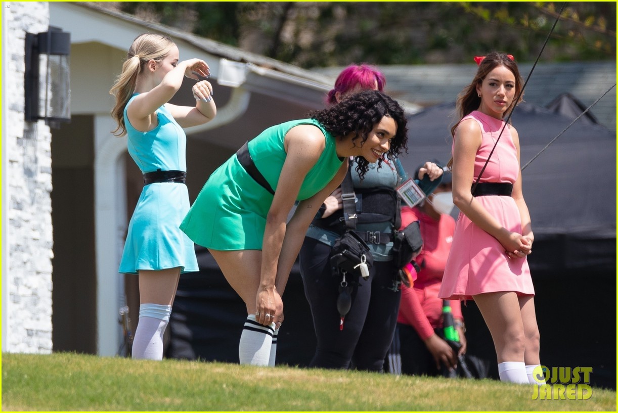 dove cameron chloe bennett yana perault get into character on first day of powerpuff 51