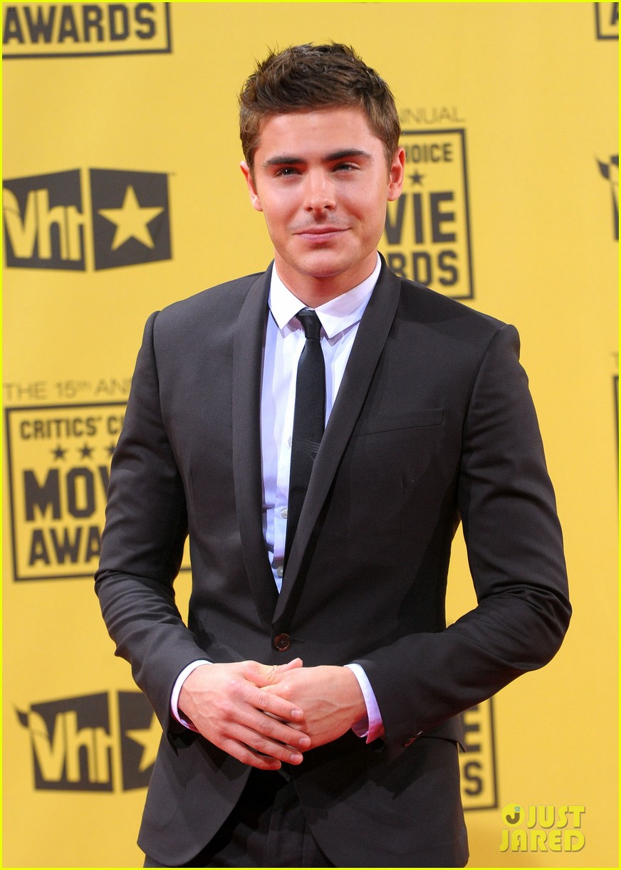 check out zac efrons hollywood transformation over the years 26