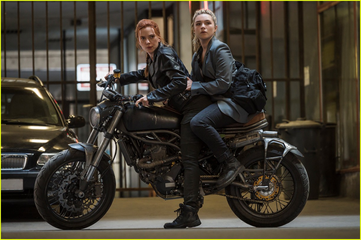 florence pugh ever anderson star in new black widow trailer 04