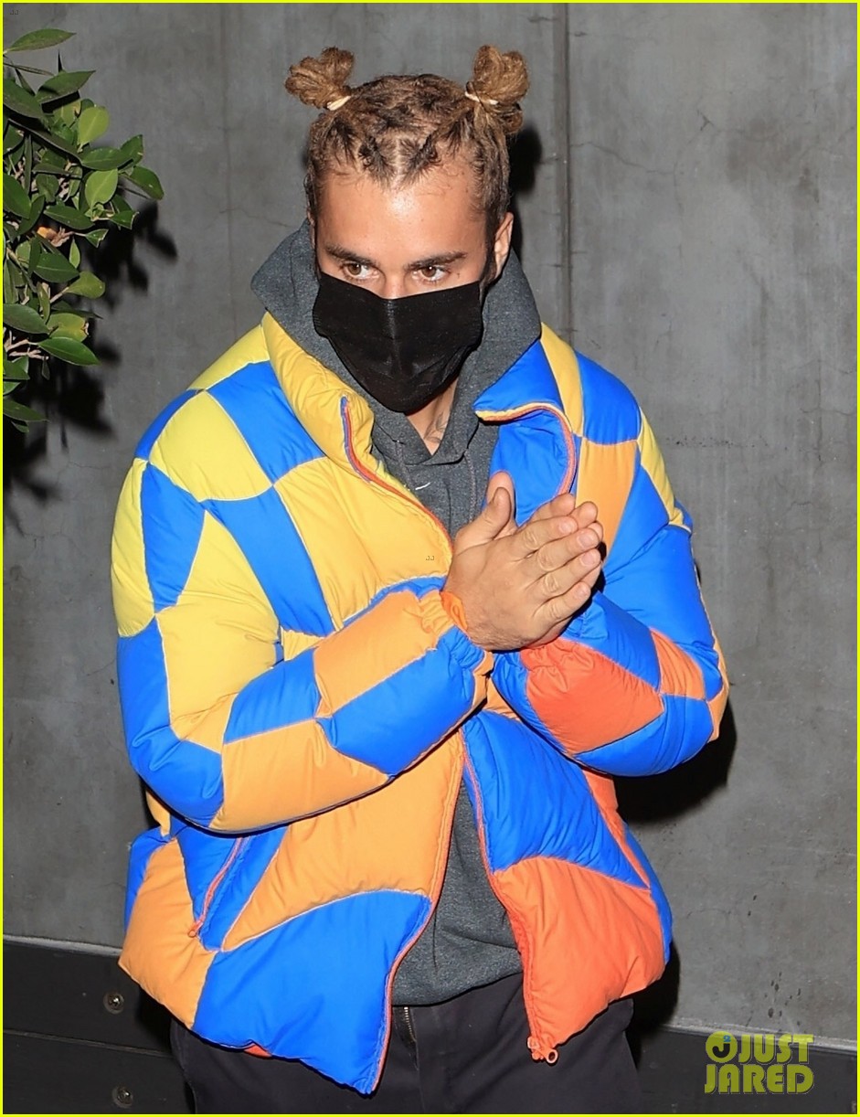 justin bieber wears hair in top knots for night out 01