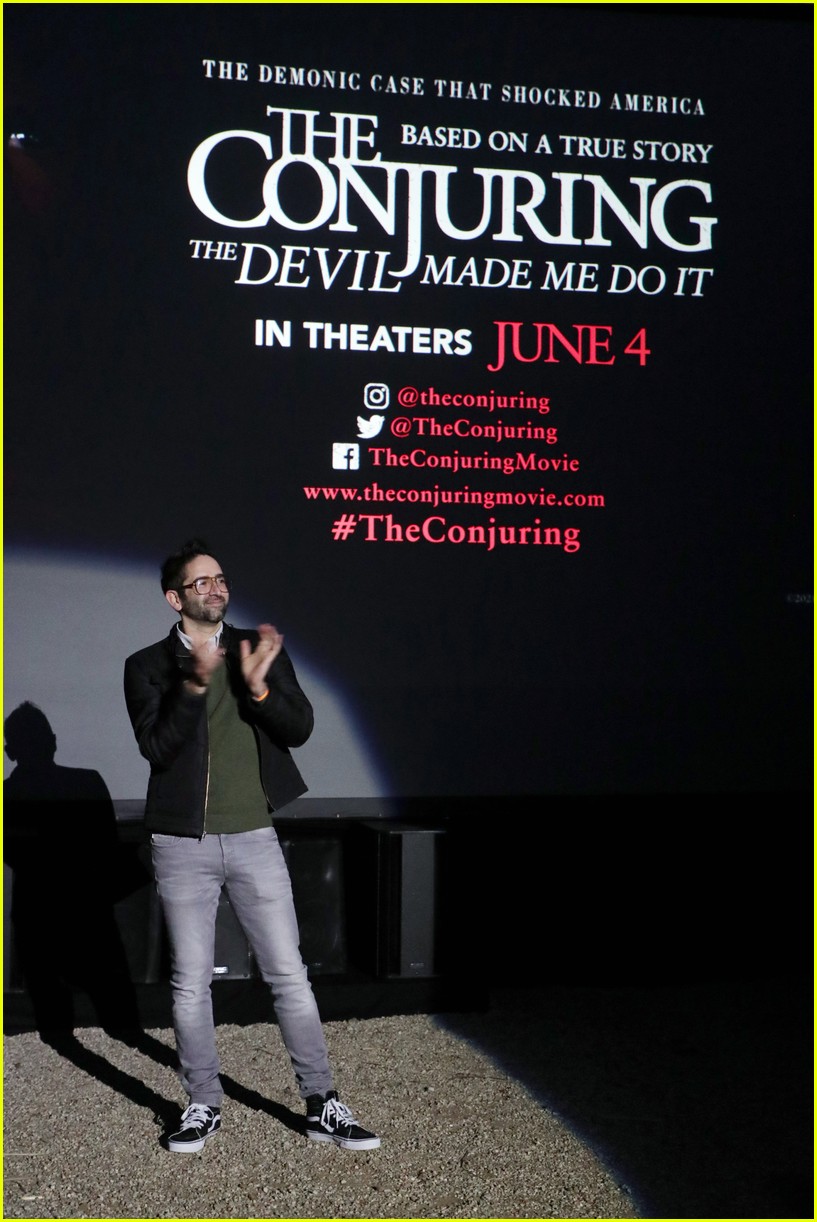 billie eilish gets a sneak peek at the conjuring the devil made me do it 02