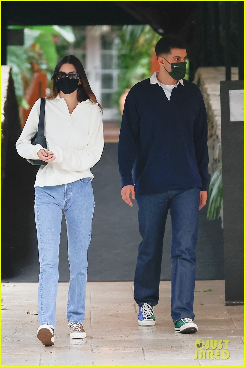 kendall jenner out with fai khadra 01