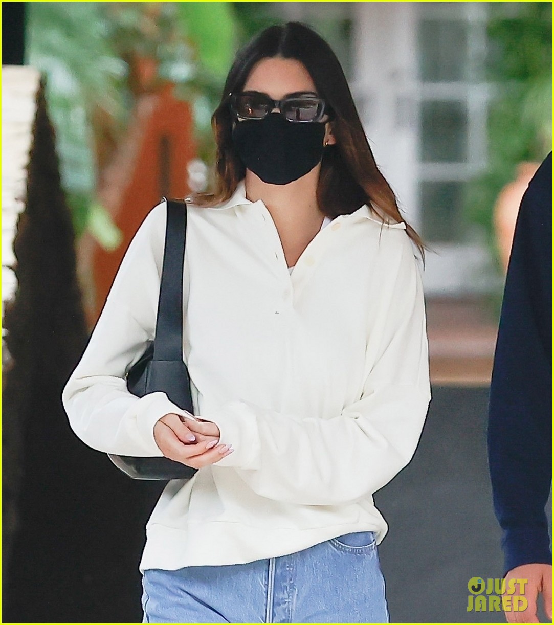 kendall jenner out with fai khadra 04