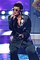 demi lovato channels elton johns style during tribute performance 05