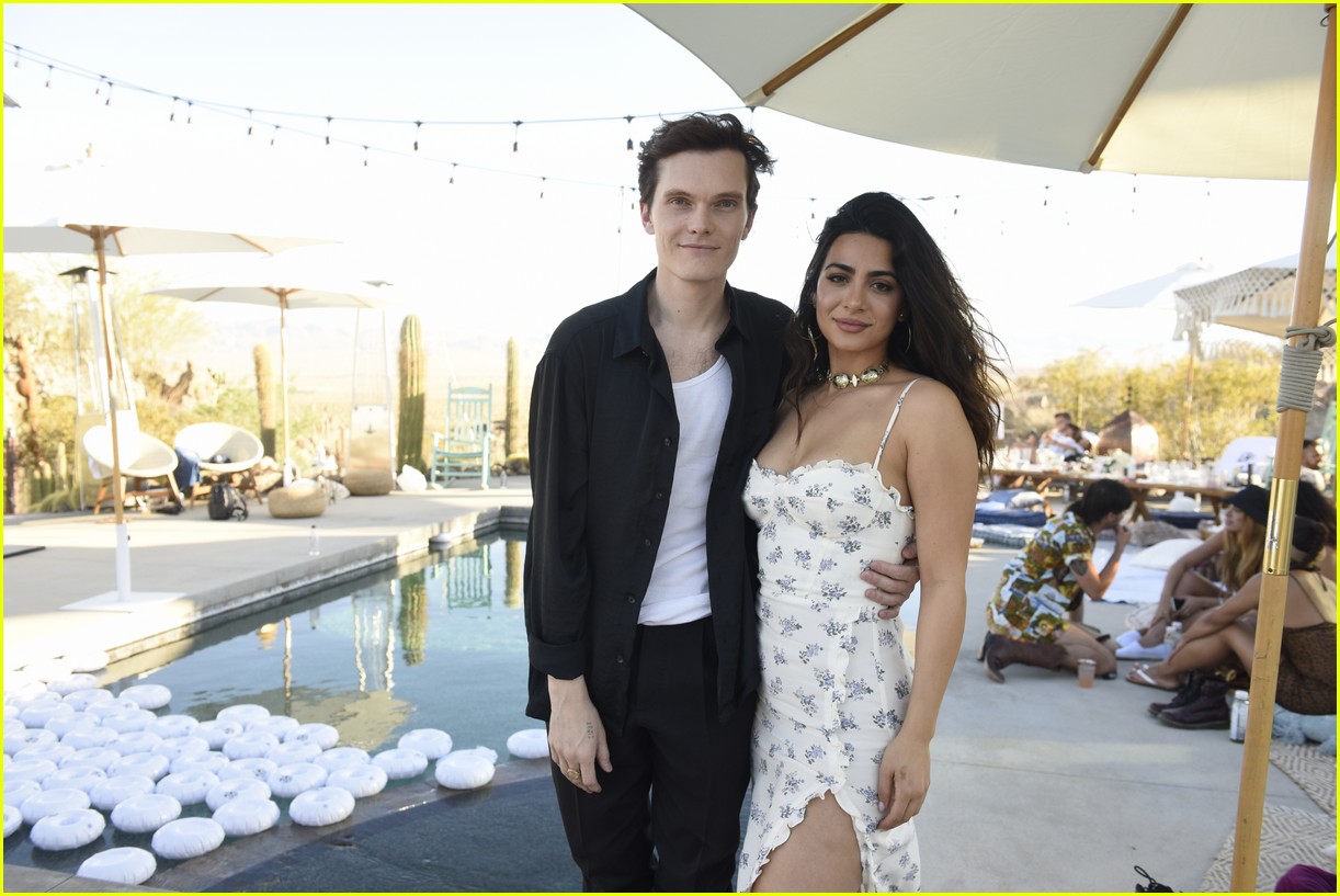 shadowhunters 13 reasons why stars reunite at caliwater weekend escape 05