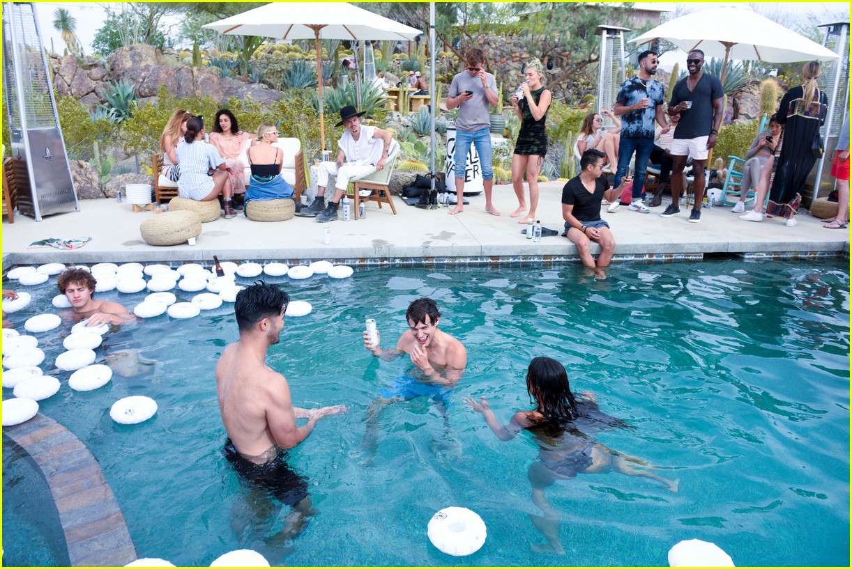 shadowhunters 13 reasons why stars reunite at caliwater weekend escape 11