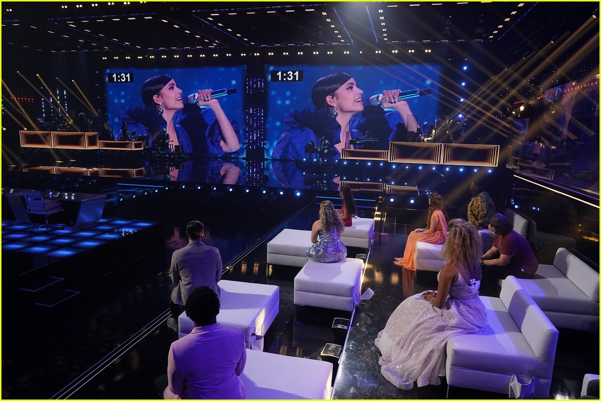 sofia carson kicked off american idol with a whole new world 02