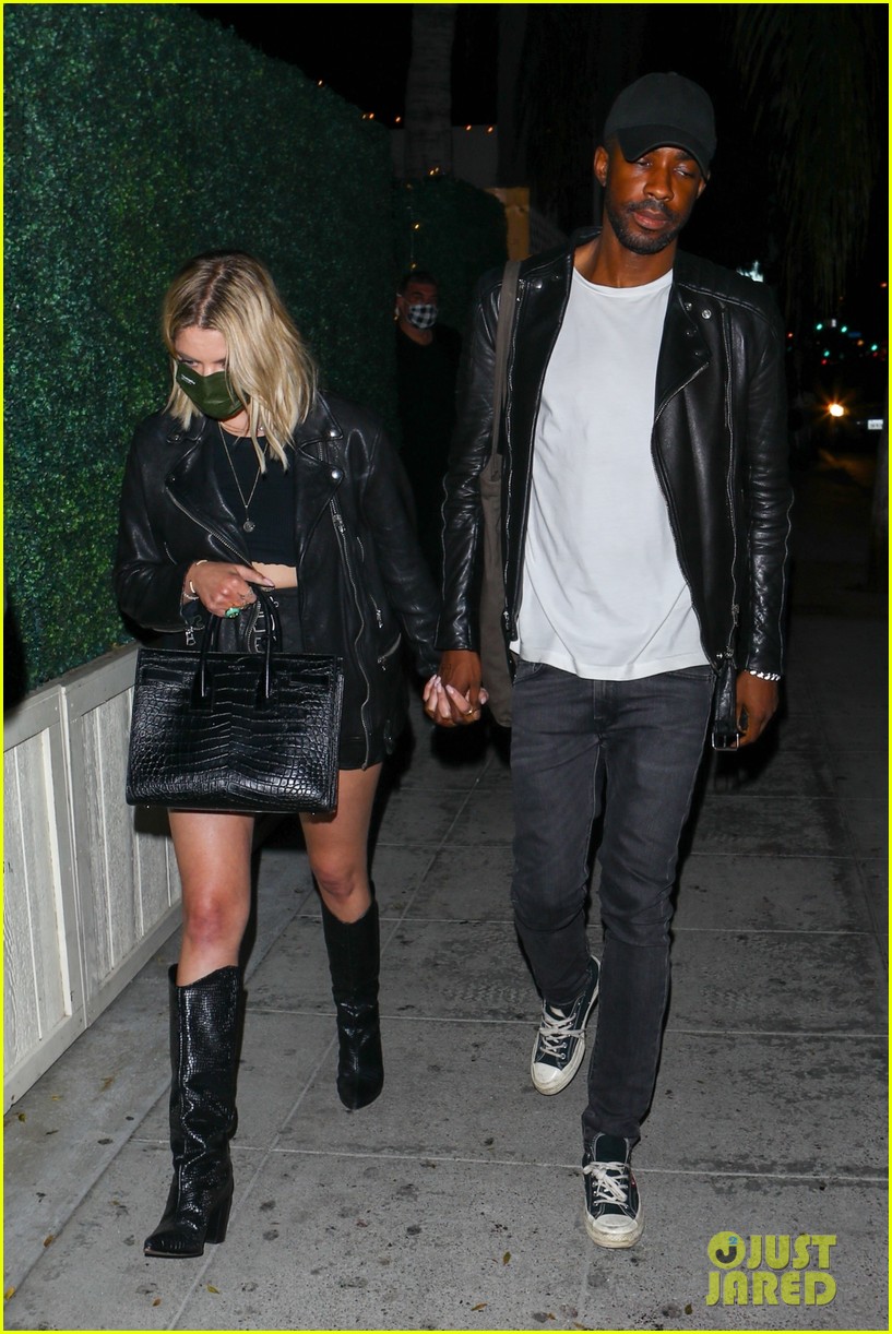 ashley benson night out with a friend 04