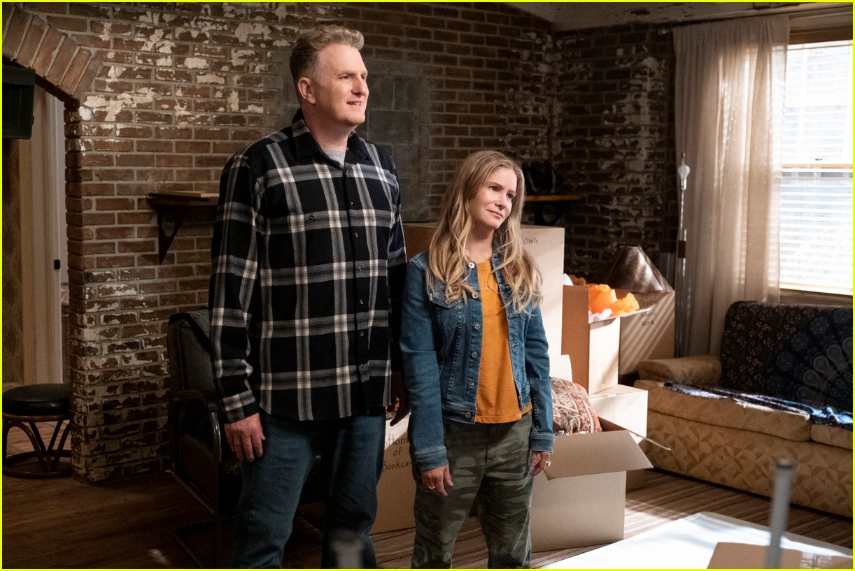 fivel stewart returns for final season of atypical first look photos 01