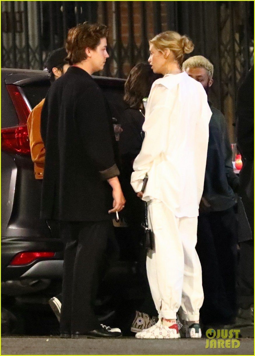 cole sprouse camila mendes stella maxwell hang out 05