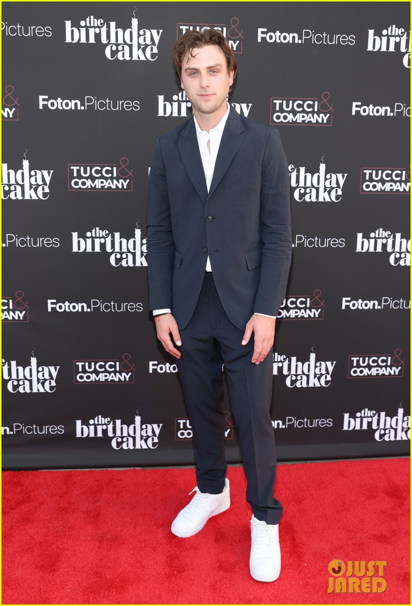 david mazouz sterling beaumon more attend the birthday cake los angeles premeire 07
