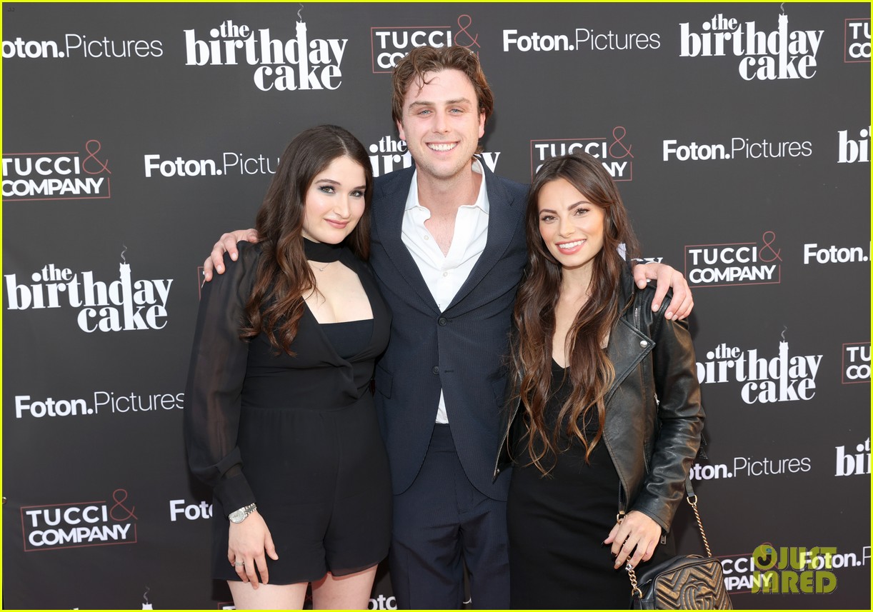 david mazouz sterling beaumon more attend the birthday cake los angeles premeire 09