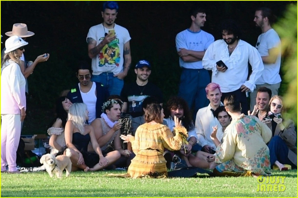 vanessa hudgens gg magree costume party in the park 39