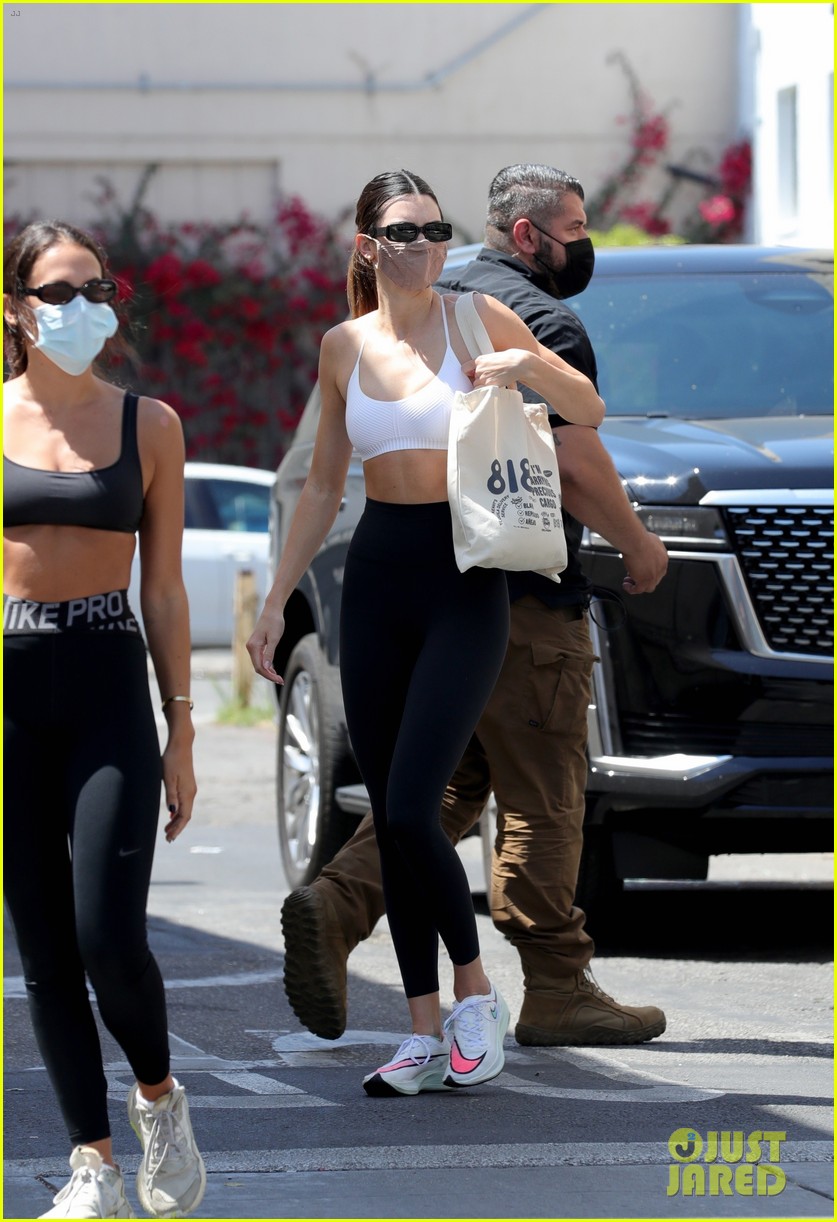 kendall jenner hits the gym memorial day 15