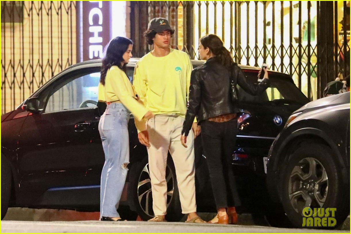 camila mendes charles melton dinner with friends 14