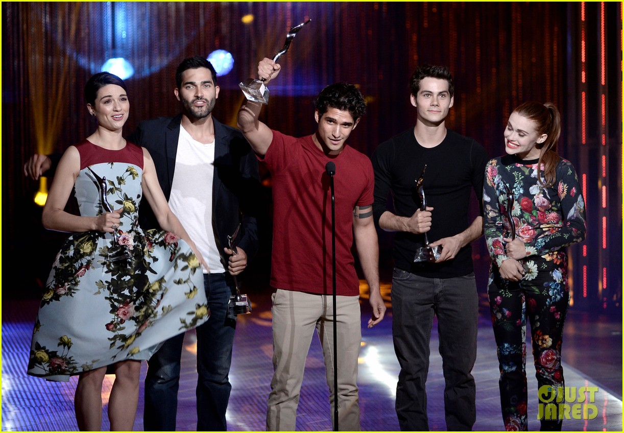 tyler posey dylan obrien more celebrate teen wolf 10 year anniversary 04
