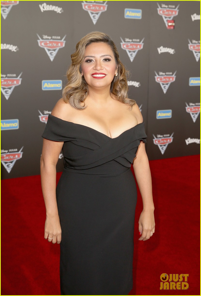 cristela alonzo named host of the cws legends of the hidden temple 03