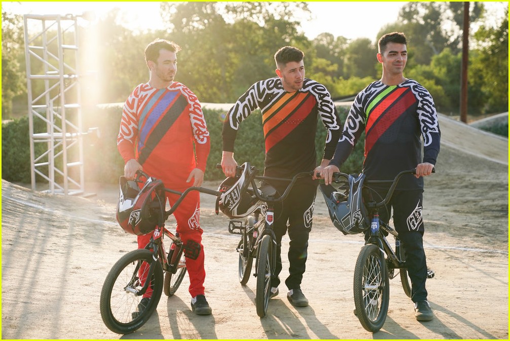 nick jonas bmx crash will be in the olympic dreams special 05