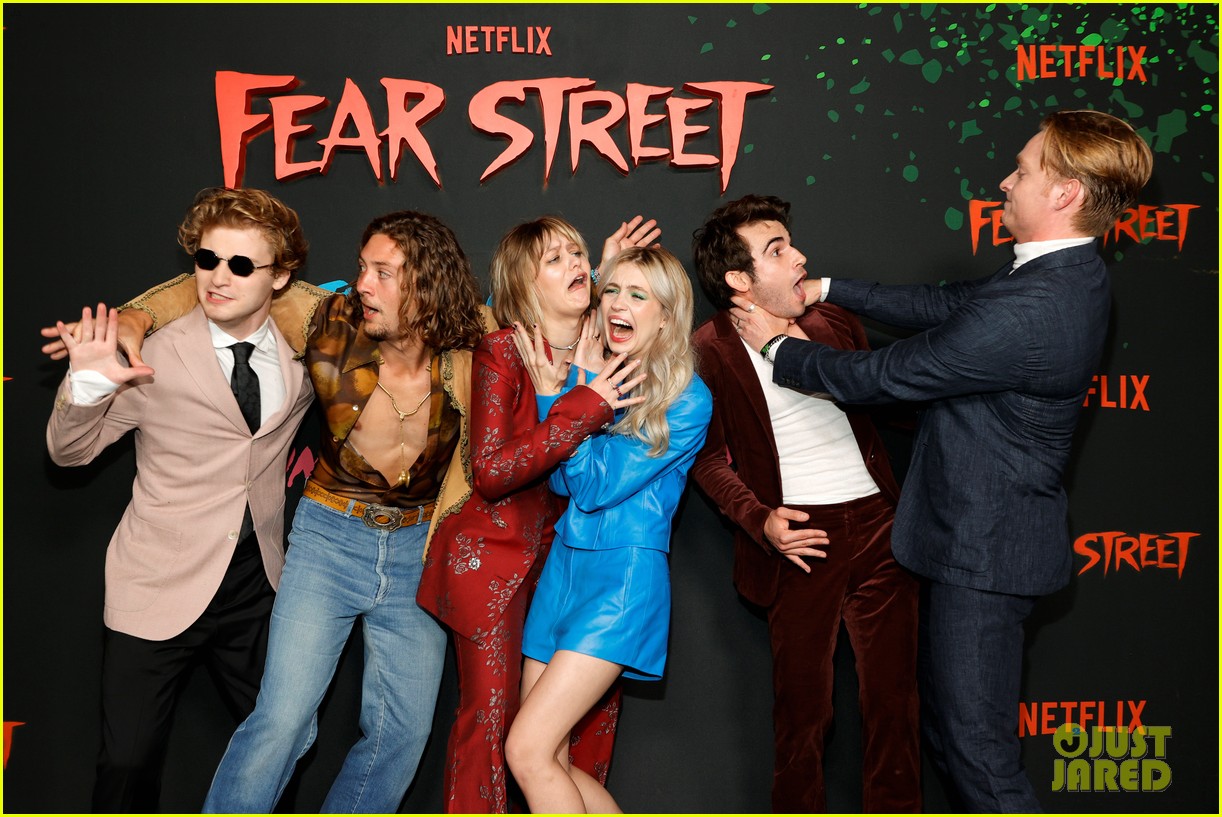 olivia scott welch ted sutherland premiere fear street part two 20