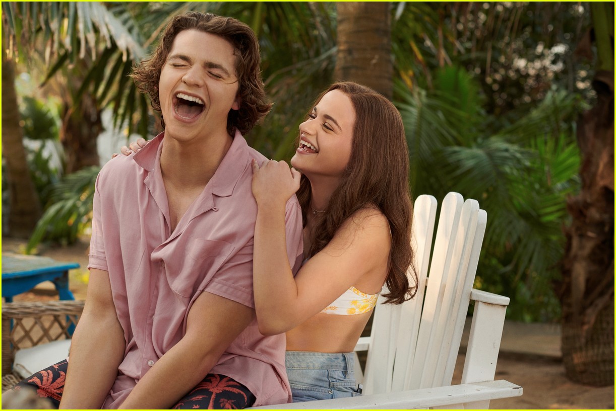 joey king reveals new kissing booth 3 poster 03