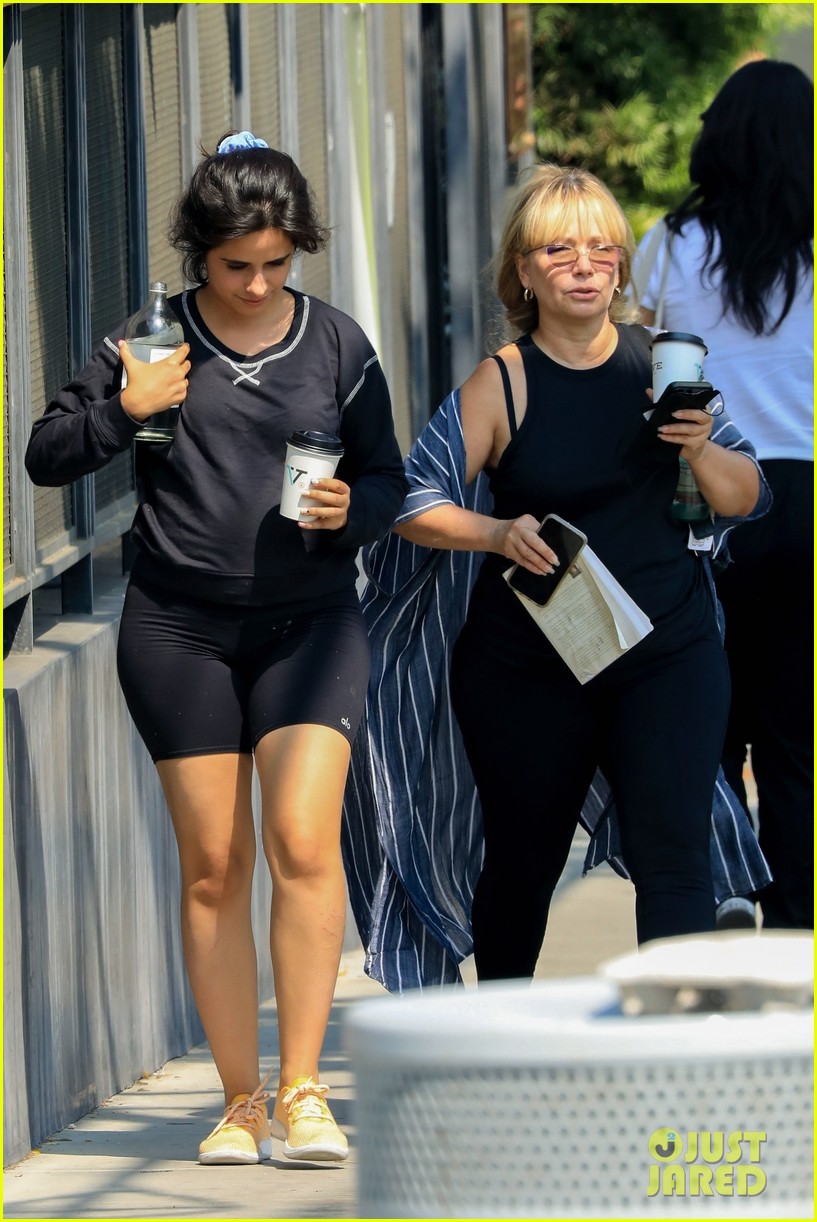 camila cabello runs errands with her mom 29