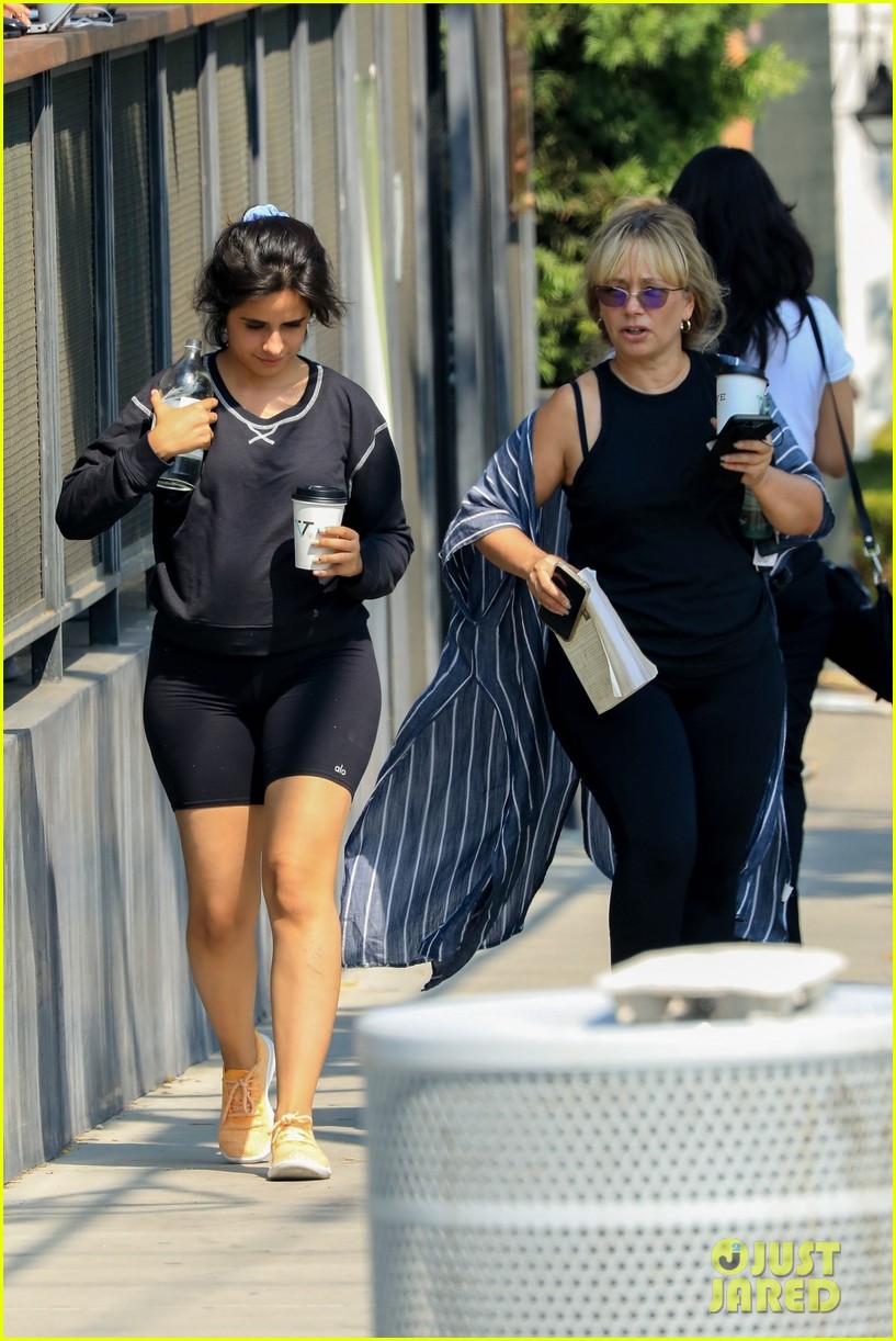 camila cabello runs errands with her mom 30