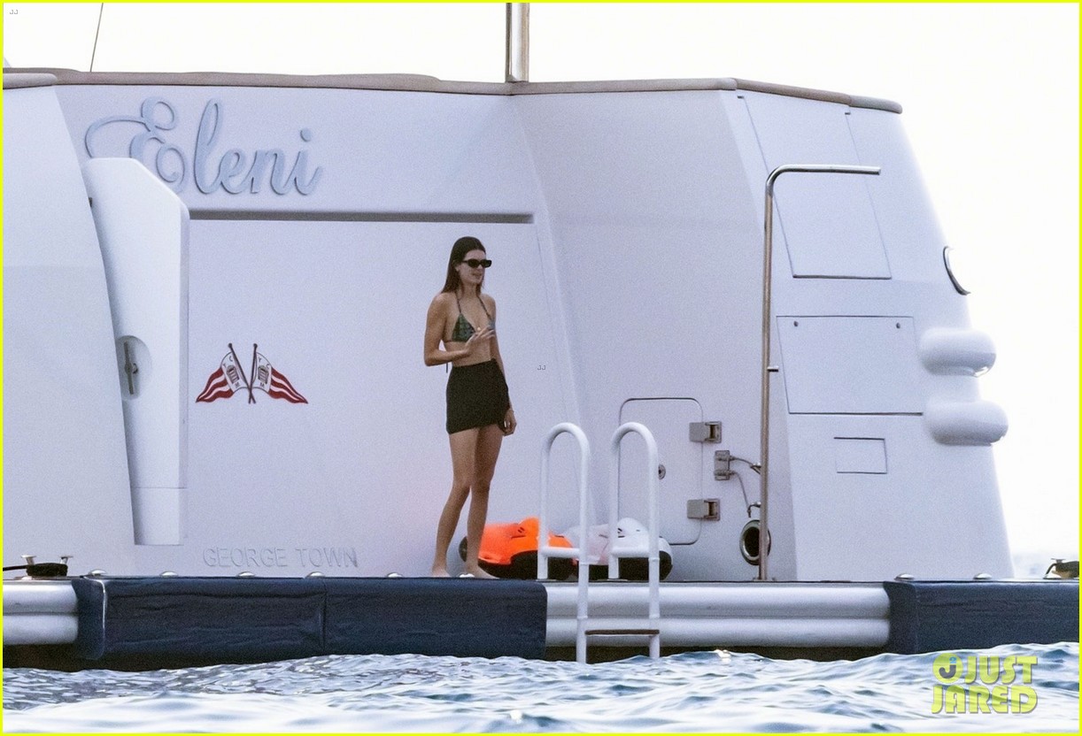 kendall jenner lounges on float in the water 03